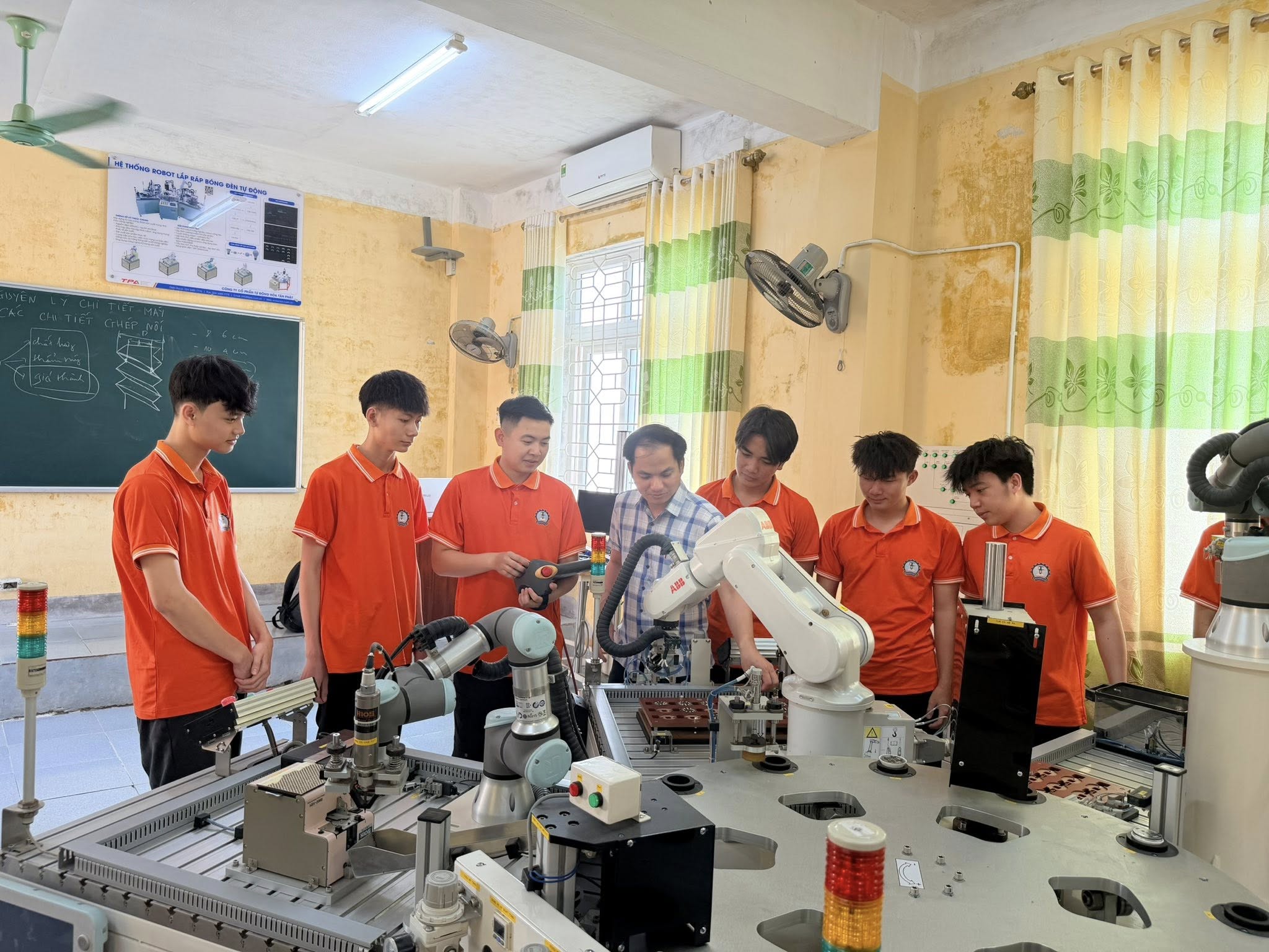 Đào tạo thực tiễn