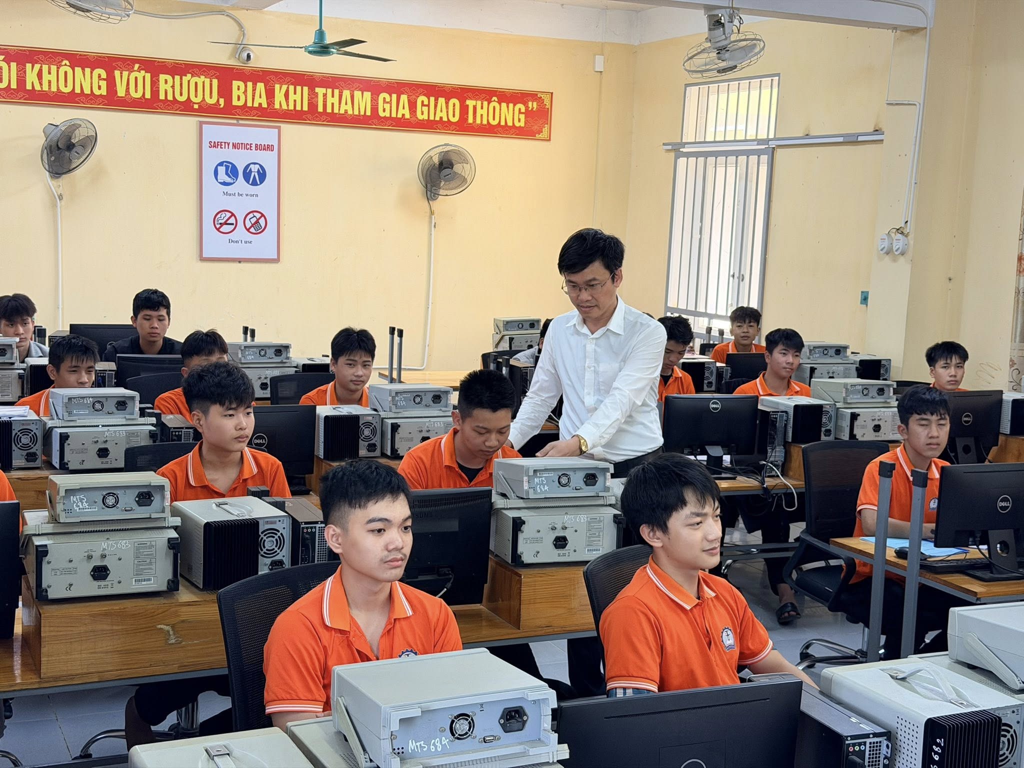 Cơ sở vật chất